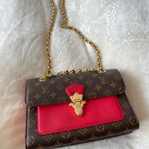 Louise Vuitton VICTOIRE
